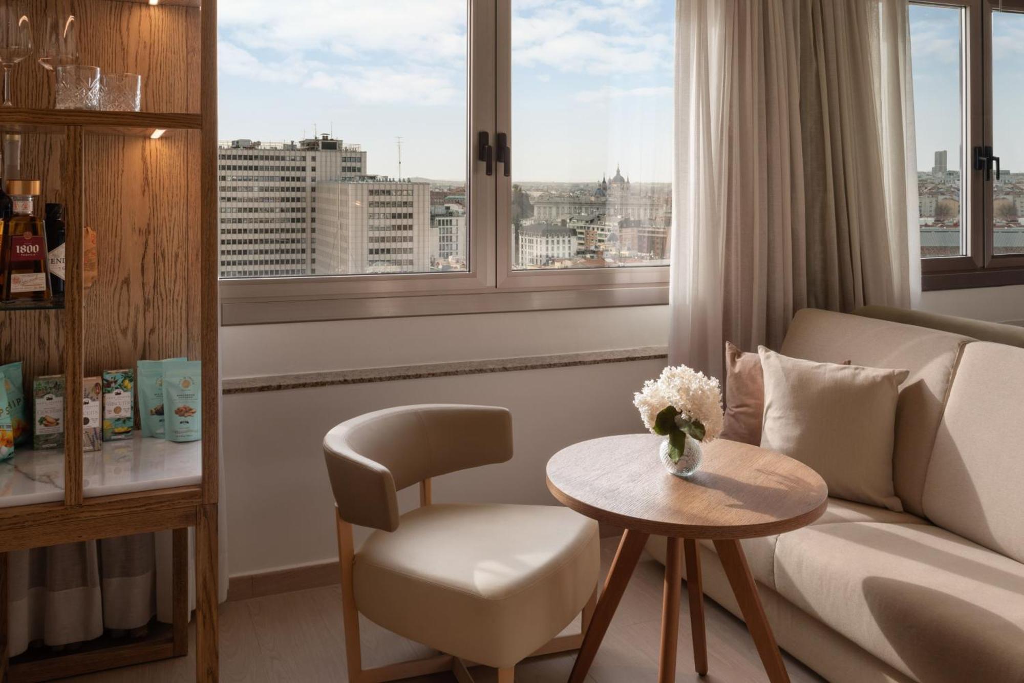 The Level Junior Suite Panoramic View