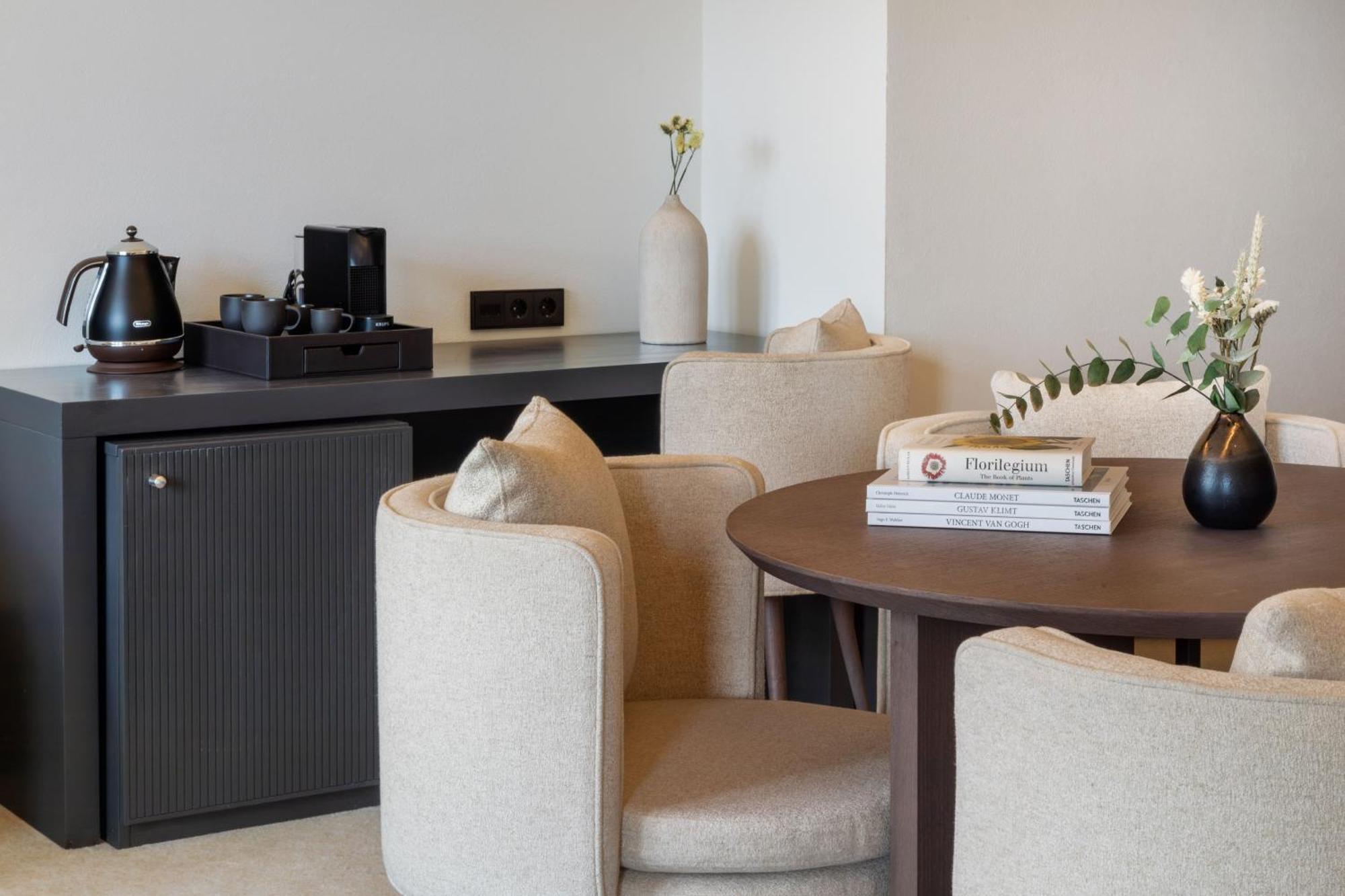 Suite The Level