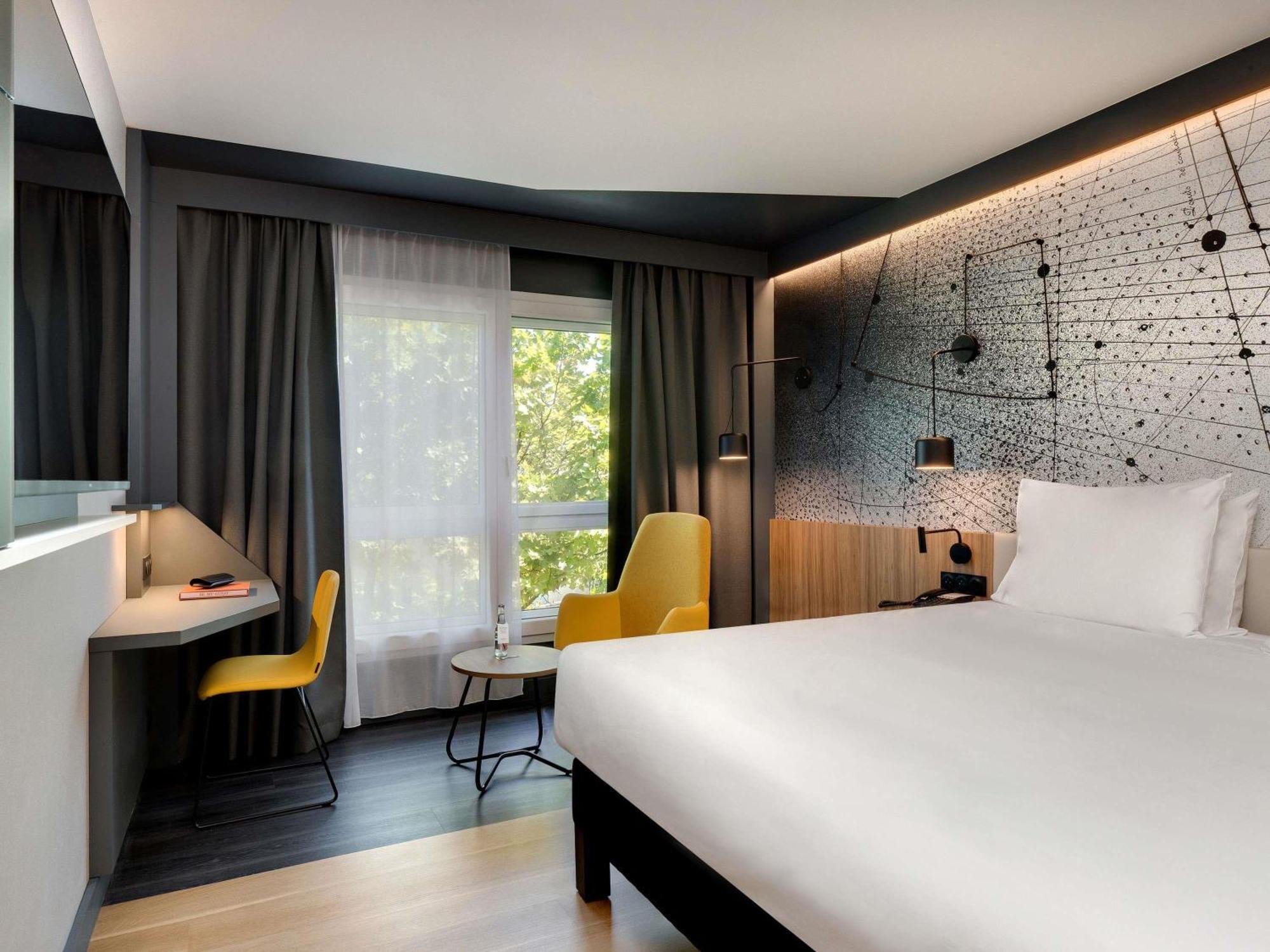 Standaard Kamer met een Groot Bed