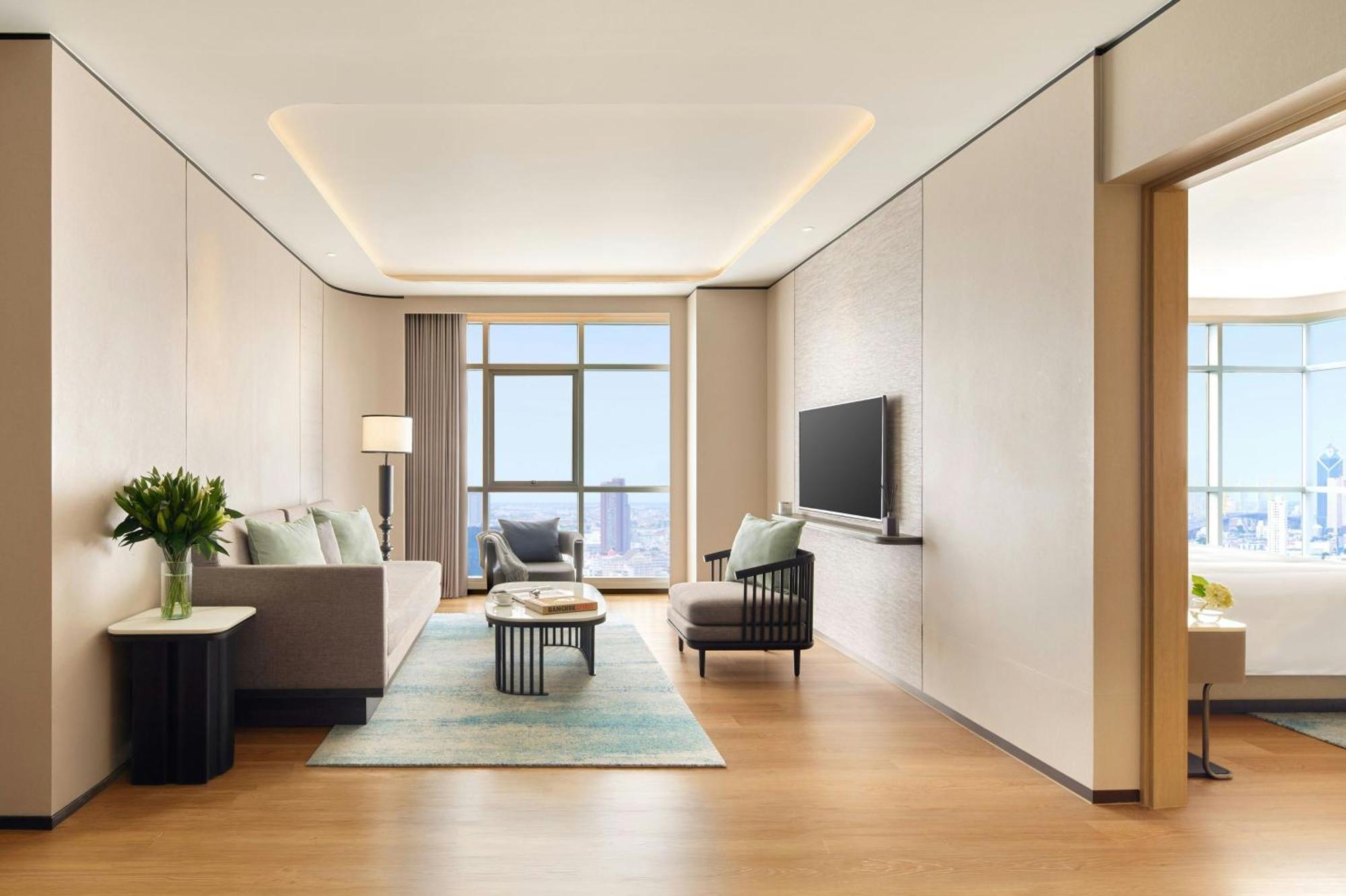 Three-Bedroom Suite City View