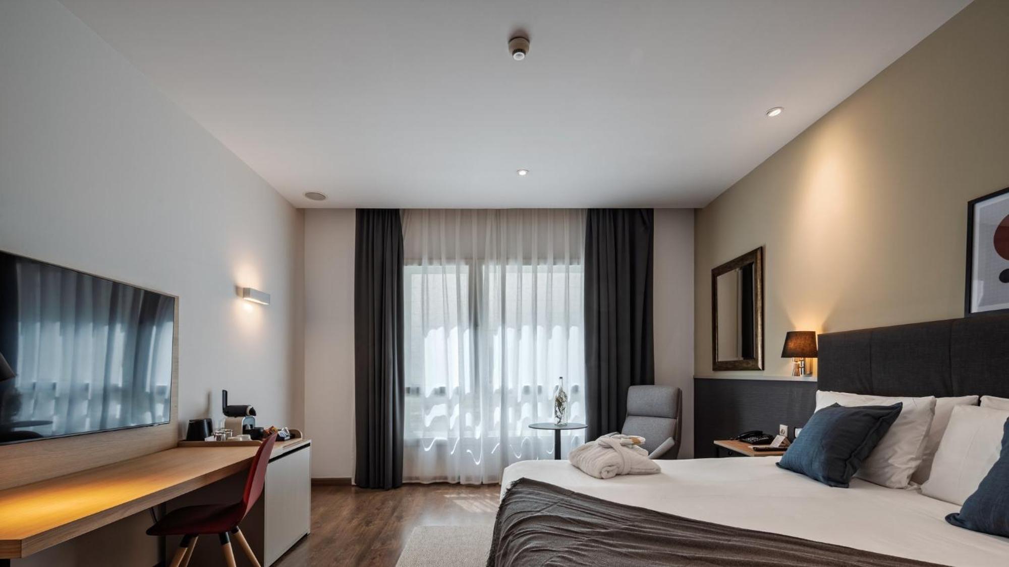 Premium King Room