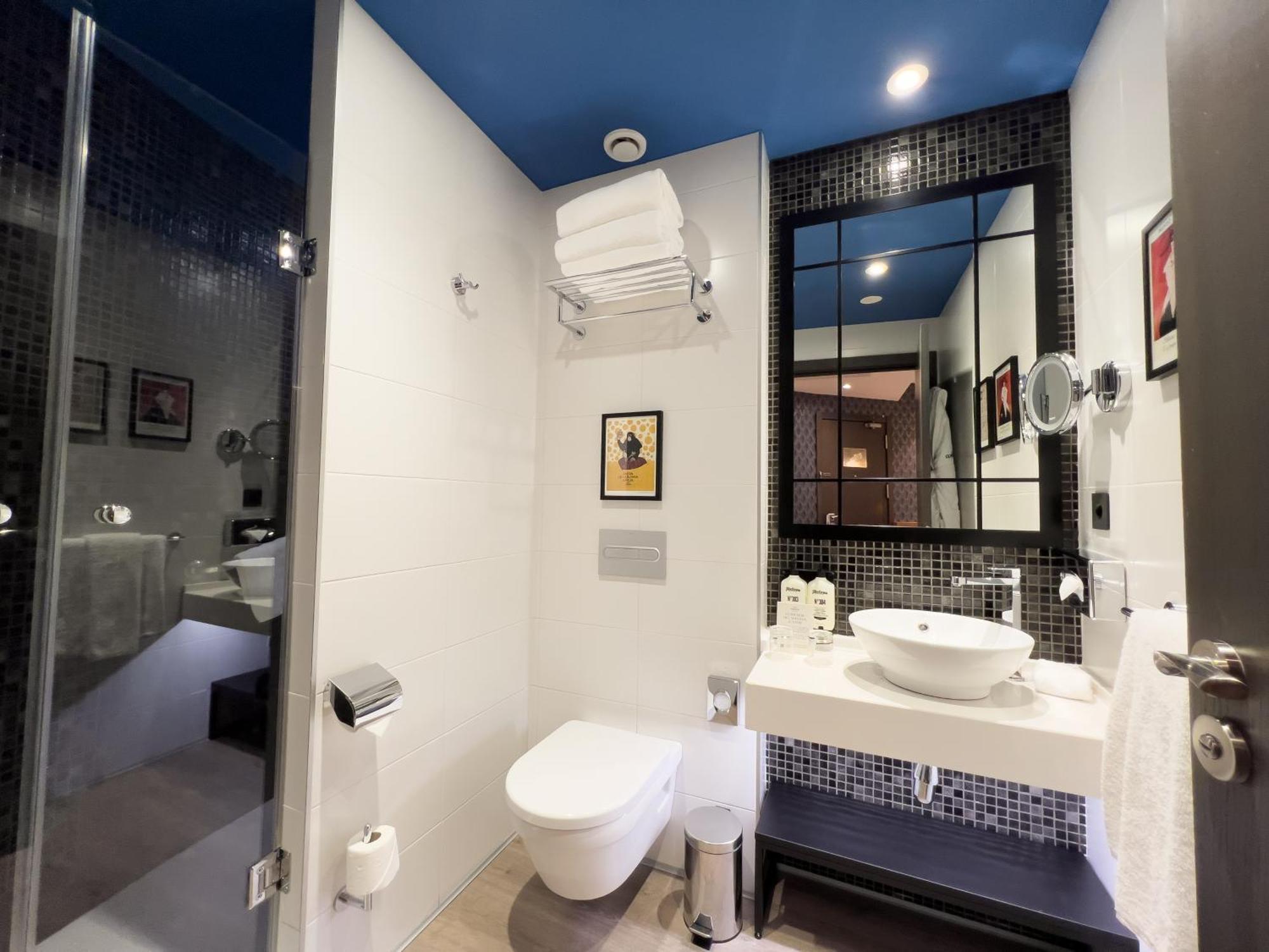 Premium Queen Room