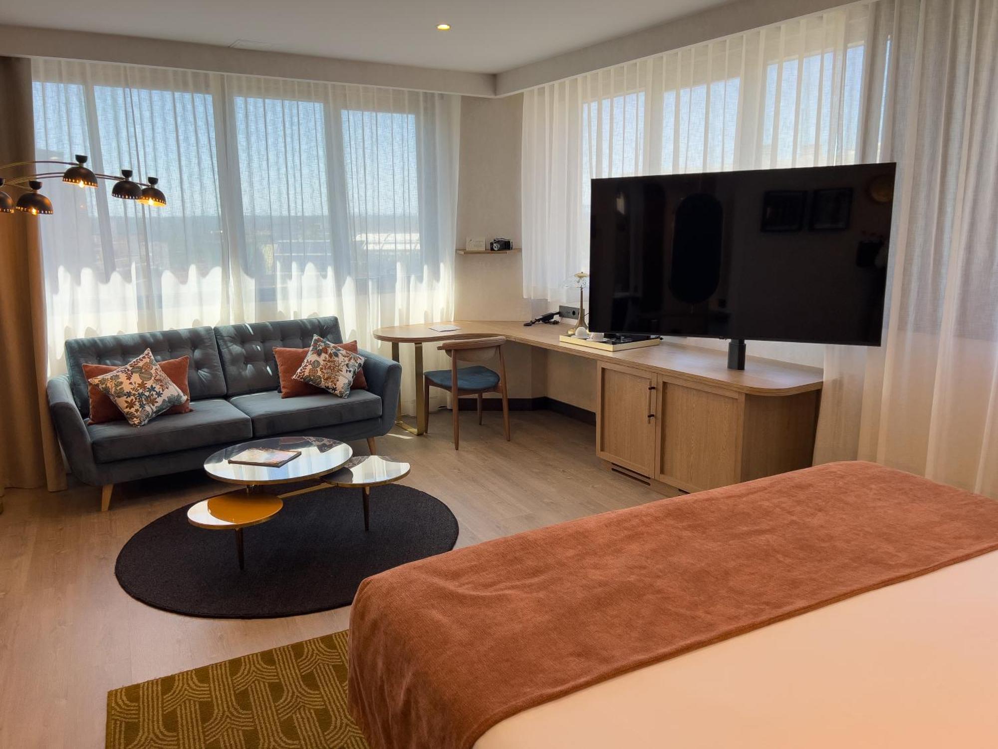 King Suite Panoramic View