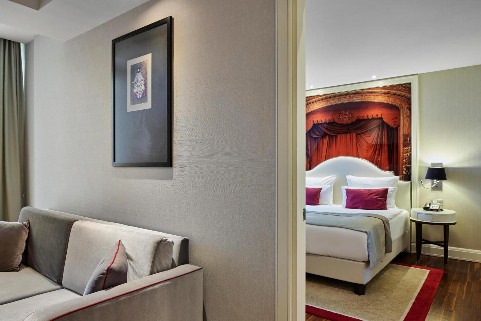 Titanic Suite