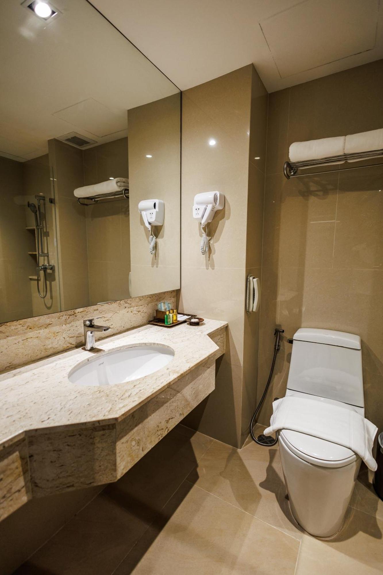 Superior Twin Room City View