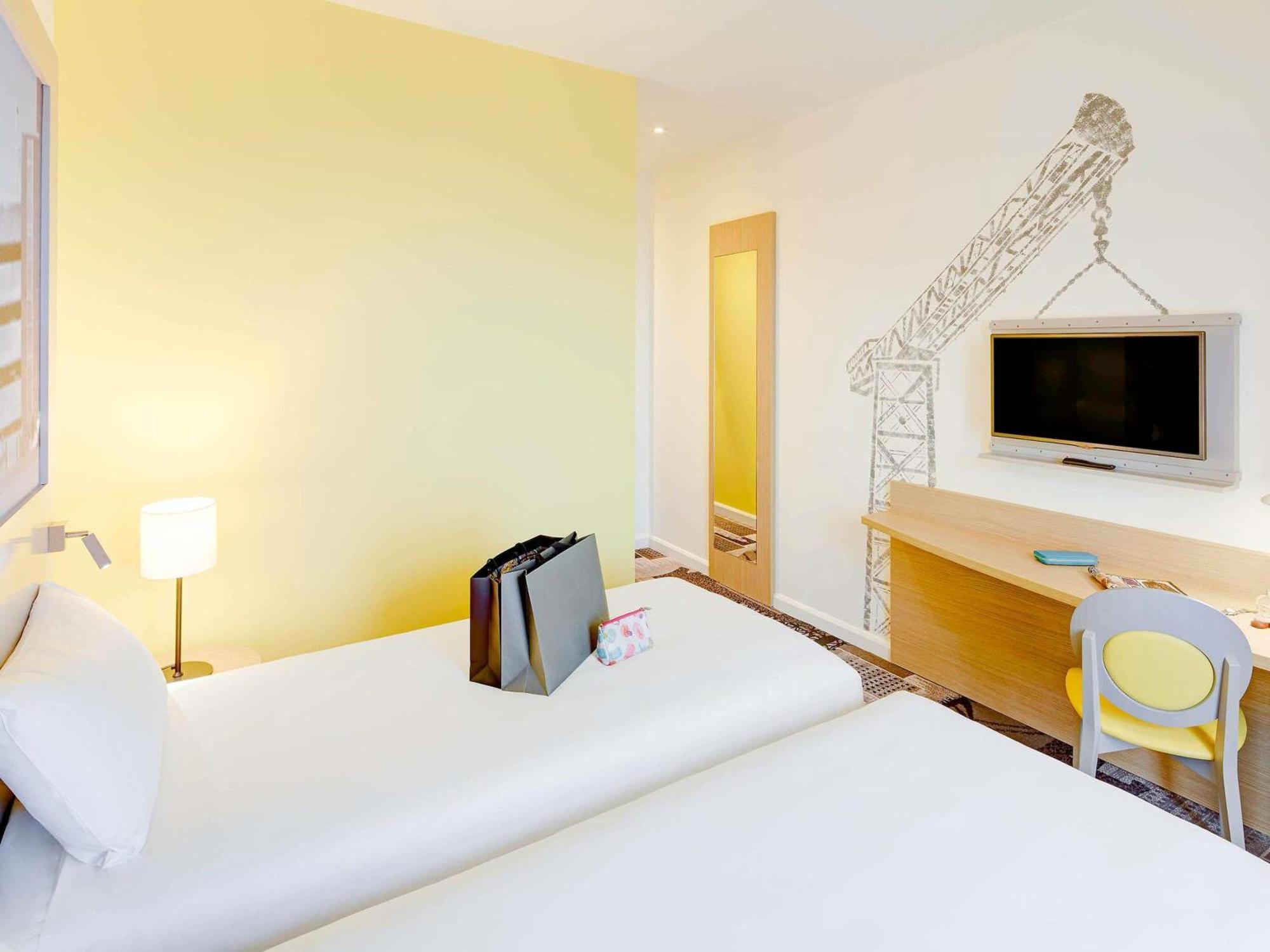 Standard Twin Room