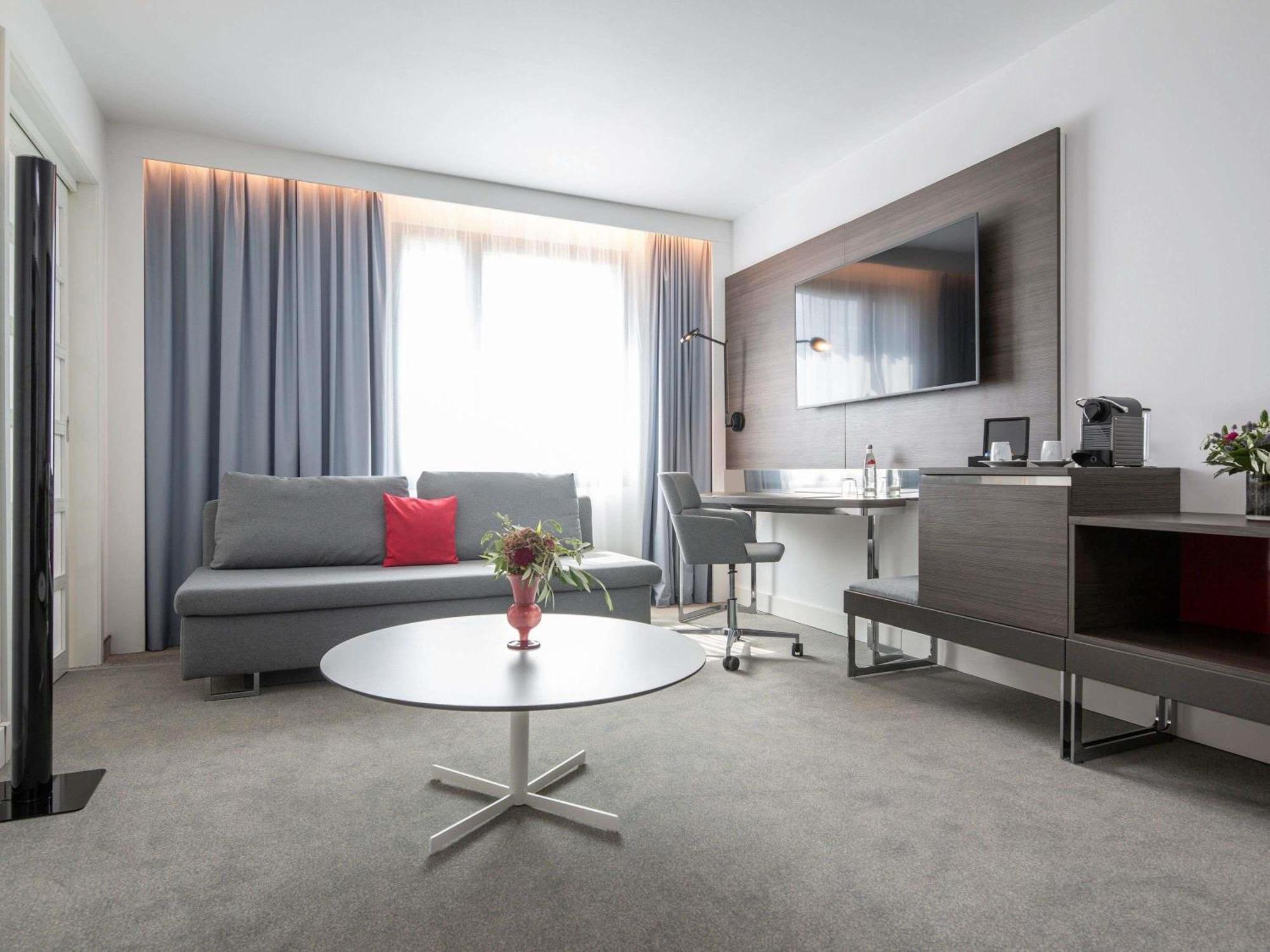 Superior Suite met Bank
