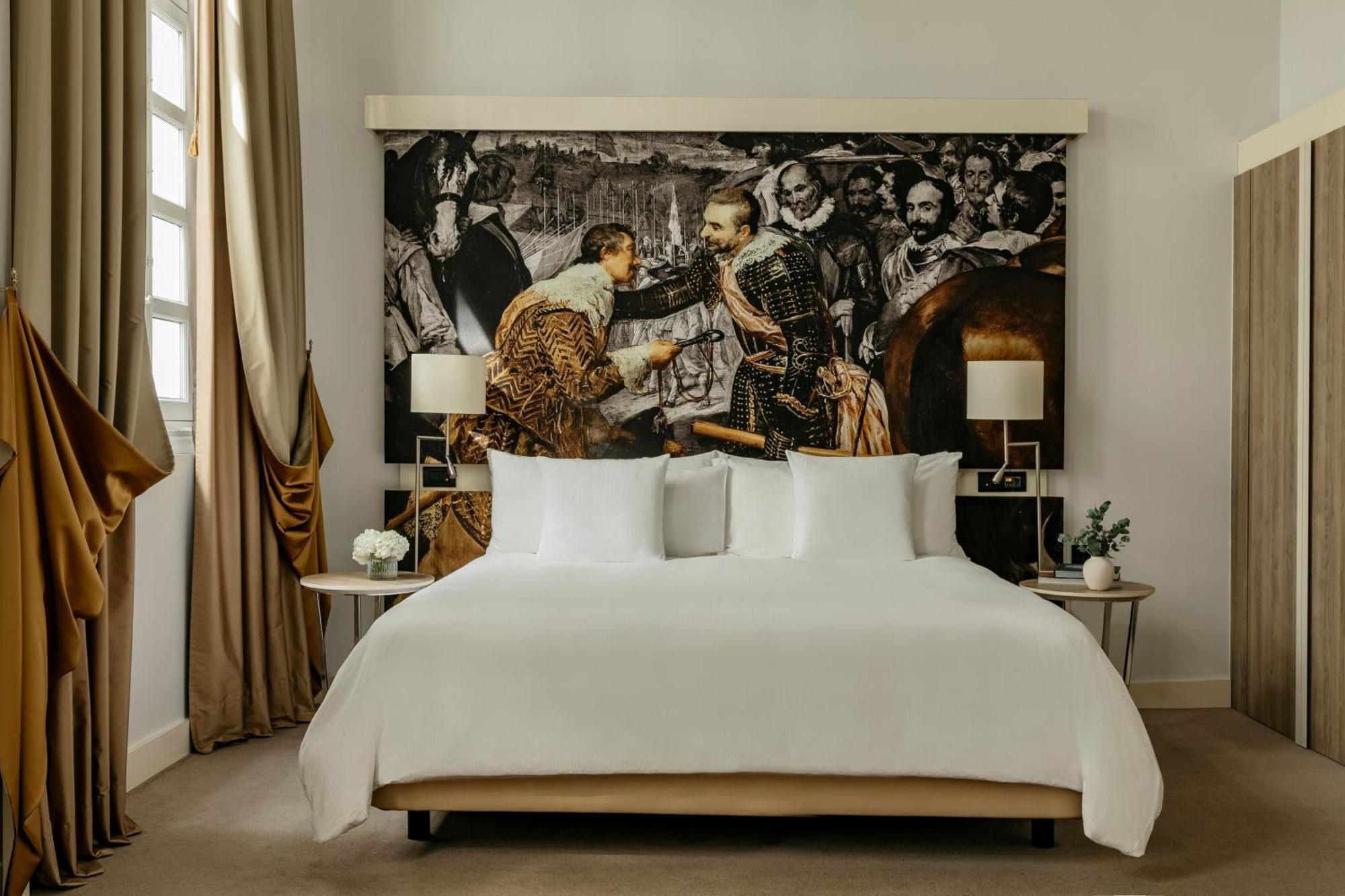 Premier Connecting Room