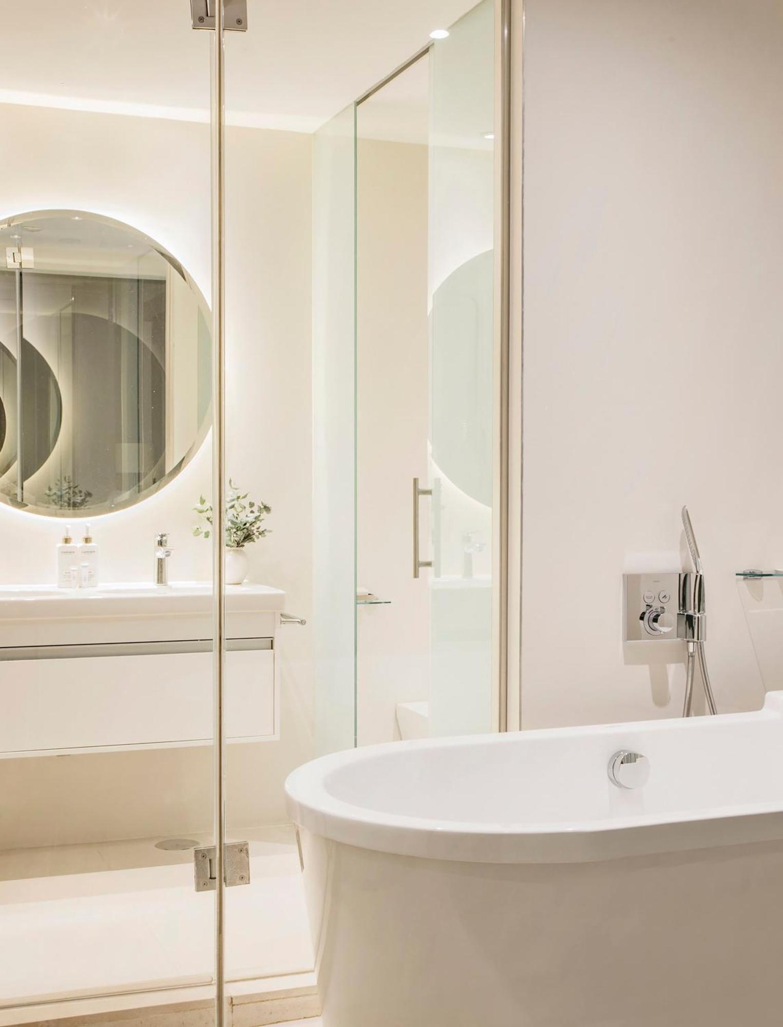 Two Bedroom Suite Red Level
