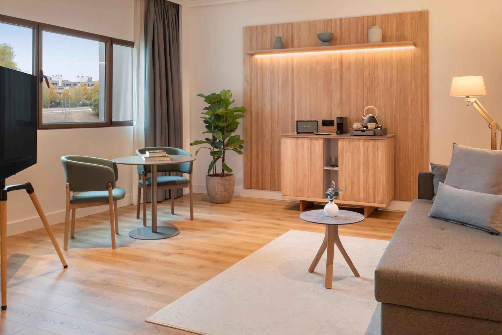 Junior Suite The Level