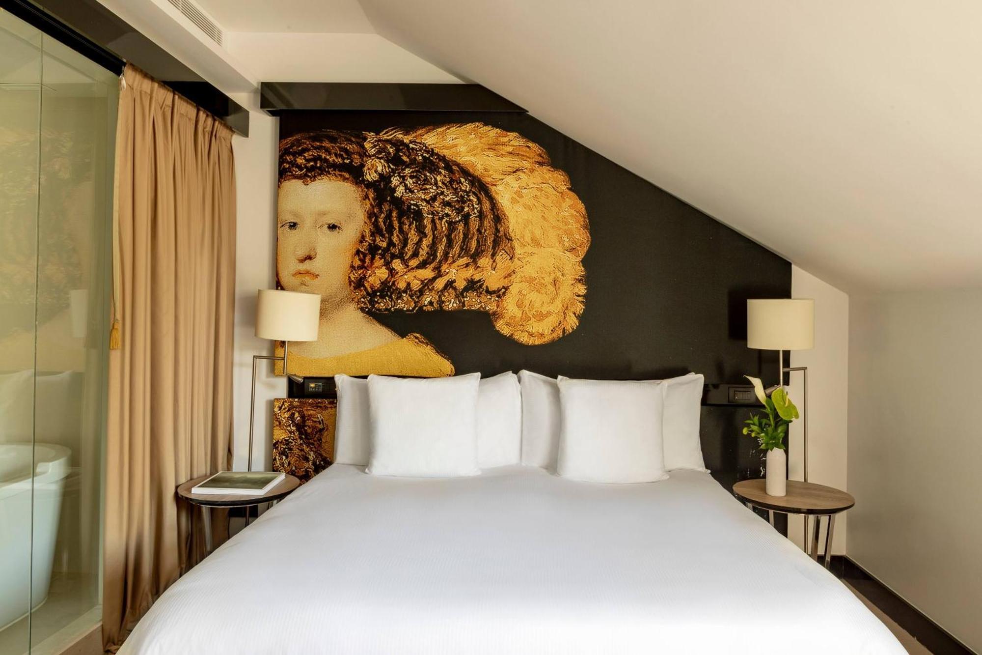 Three Bedroom Suite Red Level