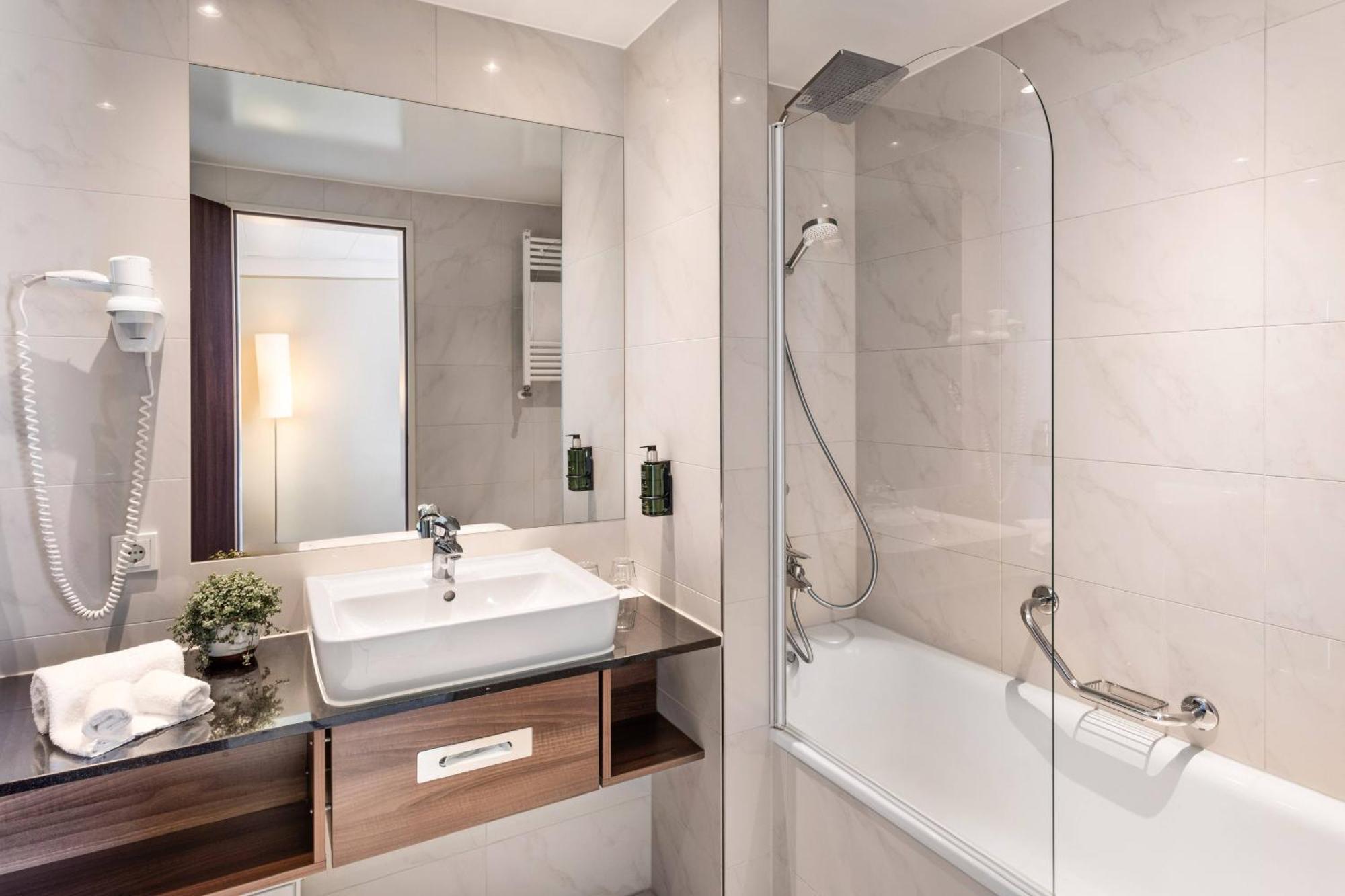 The Level Room Executive Lounge Access