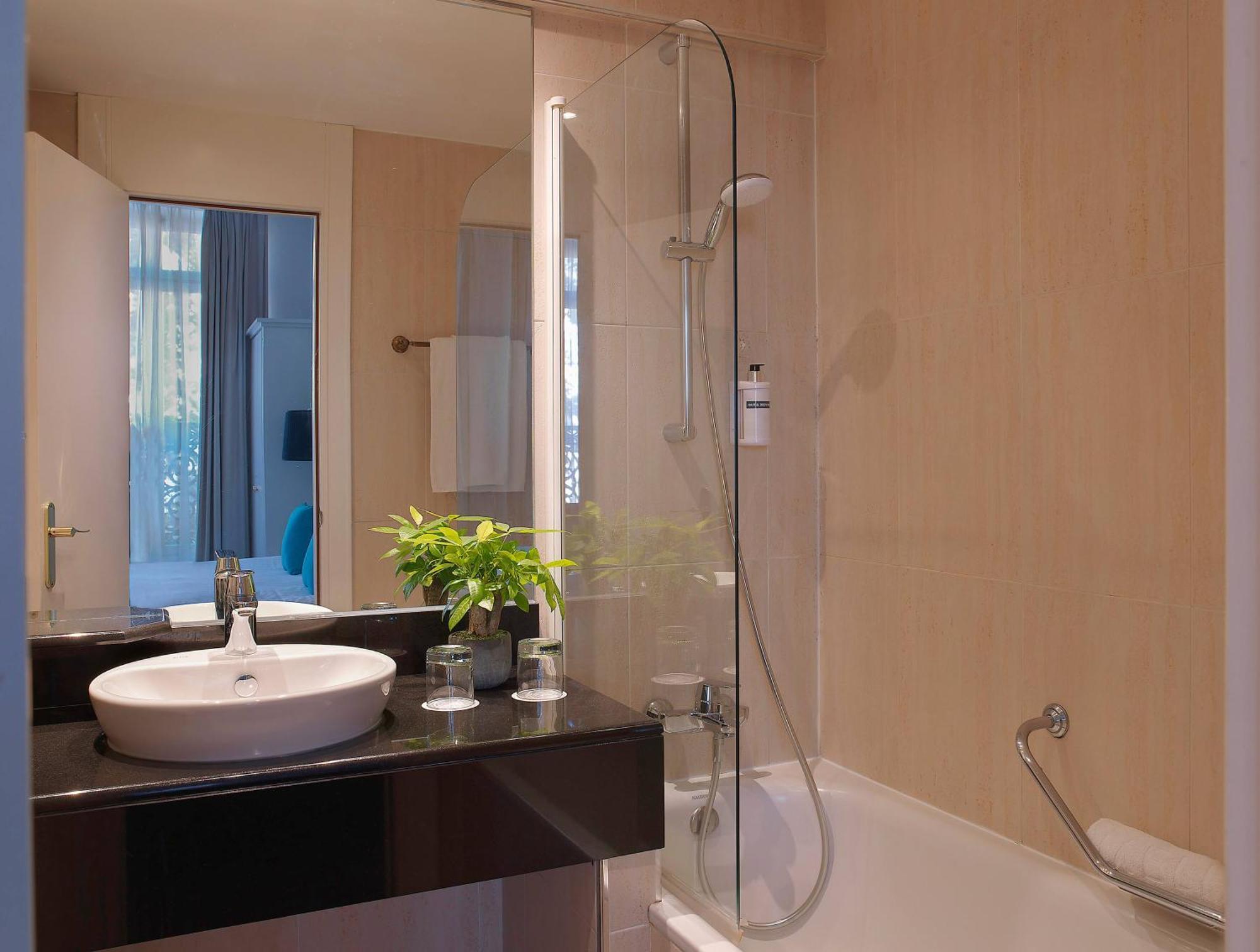 Premium Tweepersoonskamer met 2 Aparte Bedden