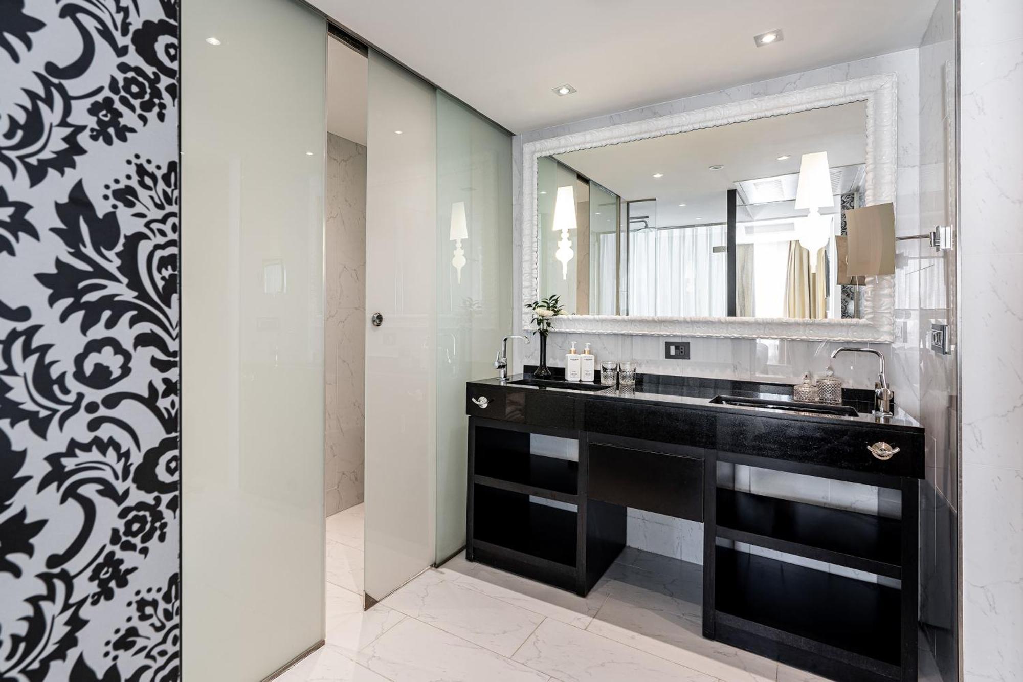 Master Suite Red Level