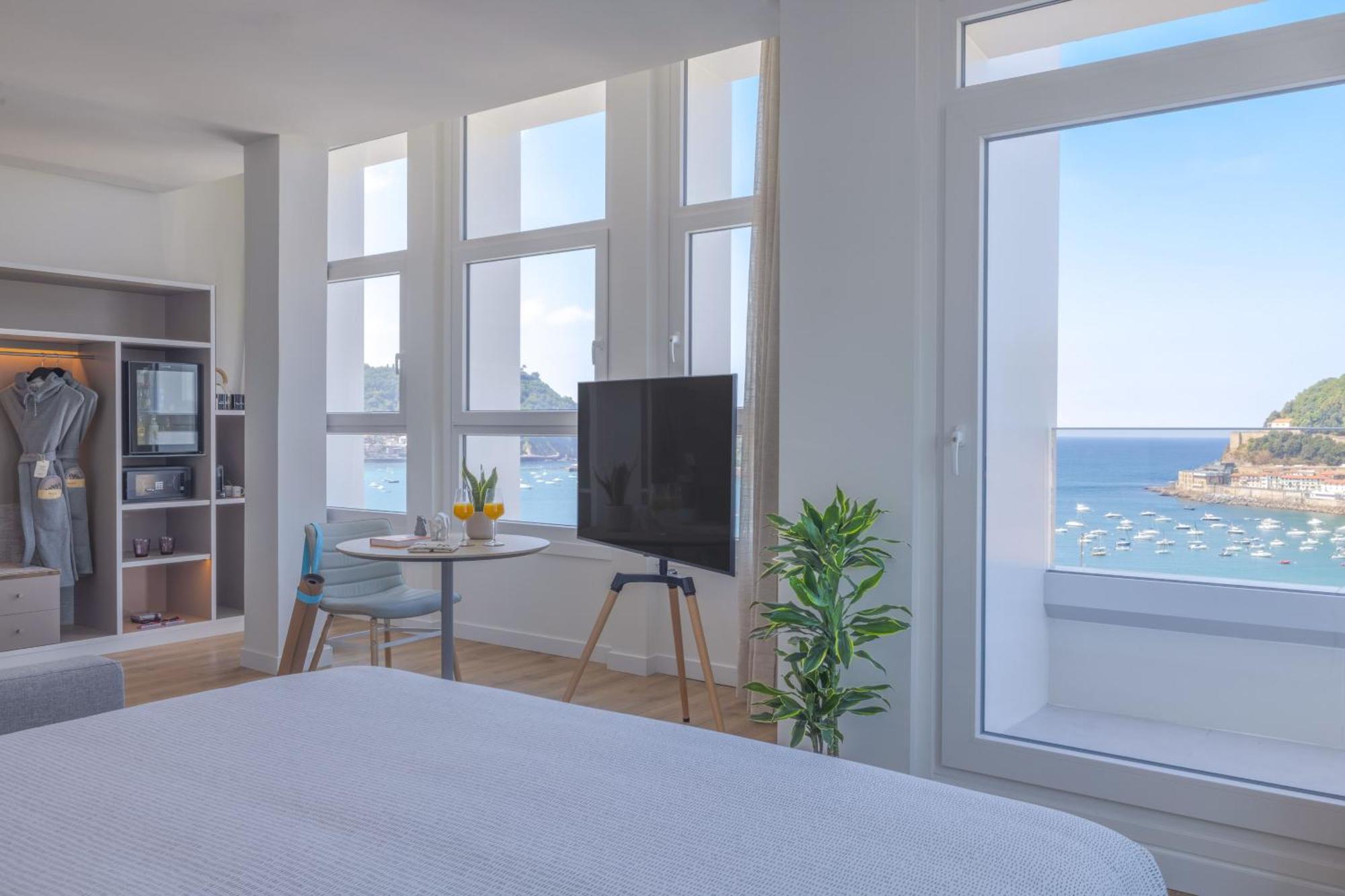 Townhouse Terrace Sea View
