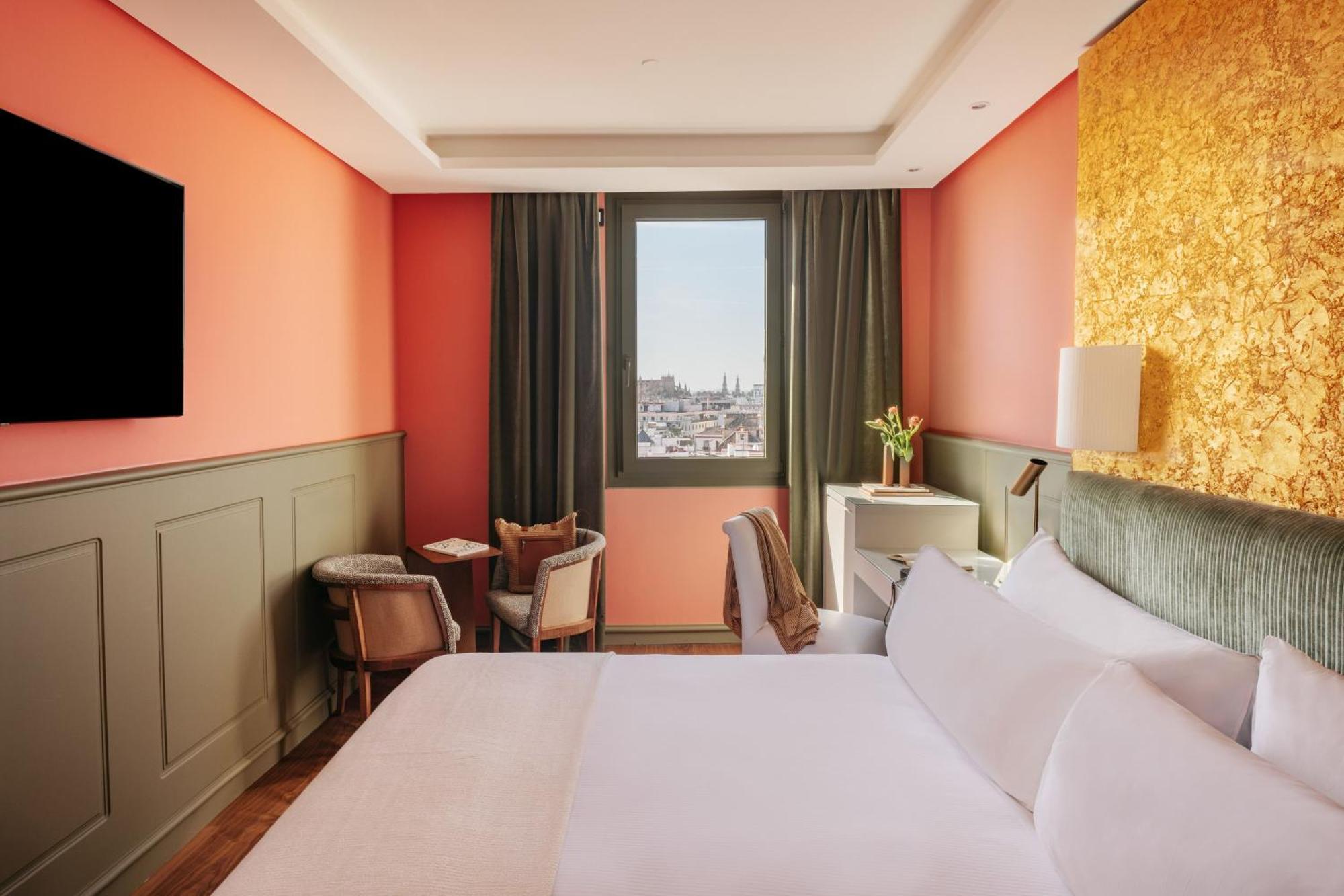 Red Level Kamer met Uitzicht op de Stad en Kathedraal