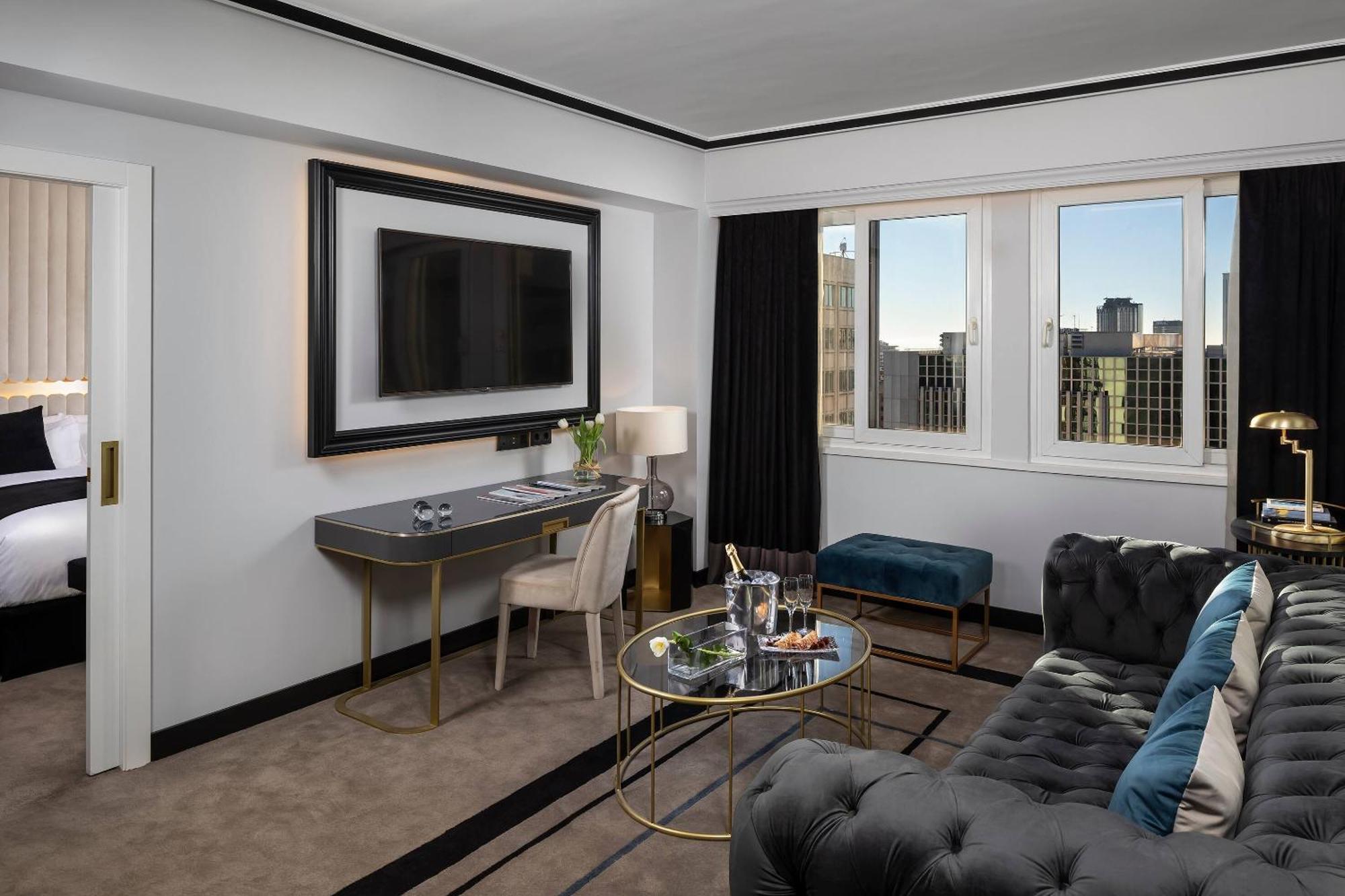 The Level Junior Suite