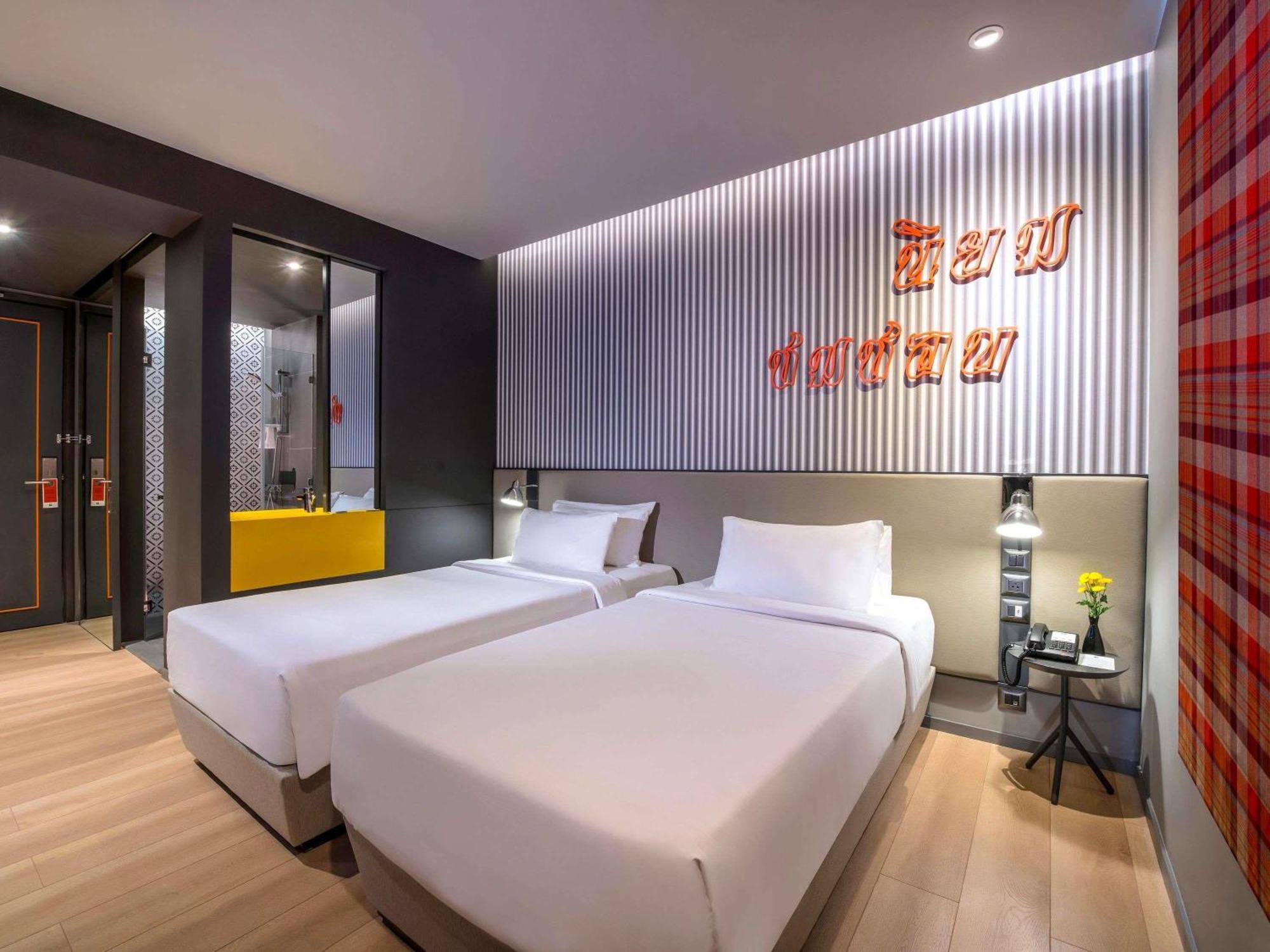 Standard Twin Room