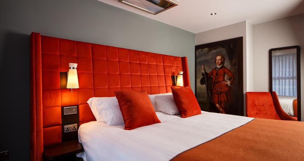 Privilege Double Room Riverside or Old Town View