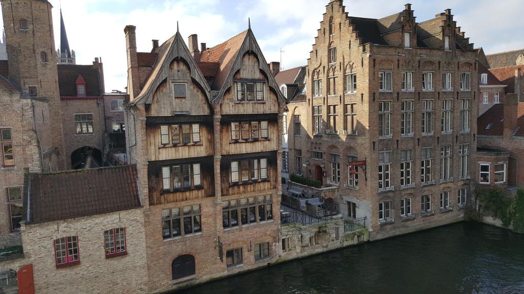 Junior Suite met Uitzicht op de Gracht