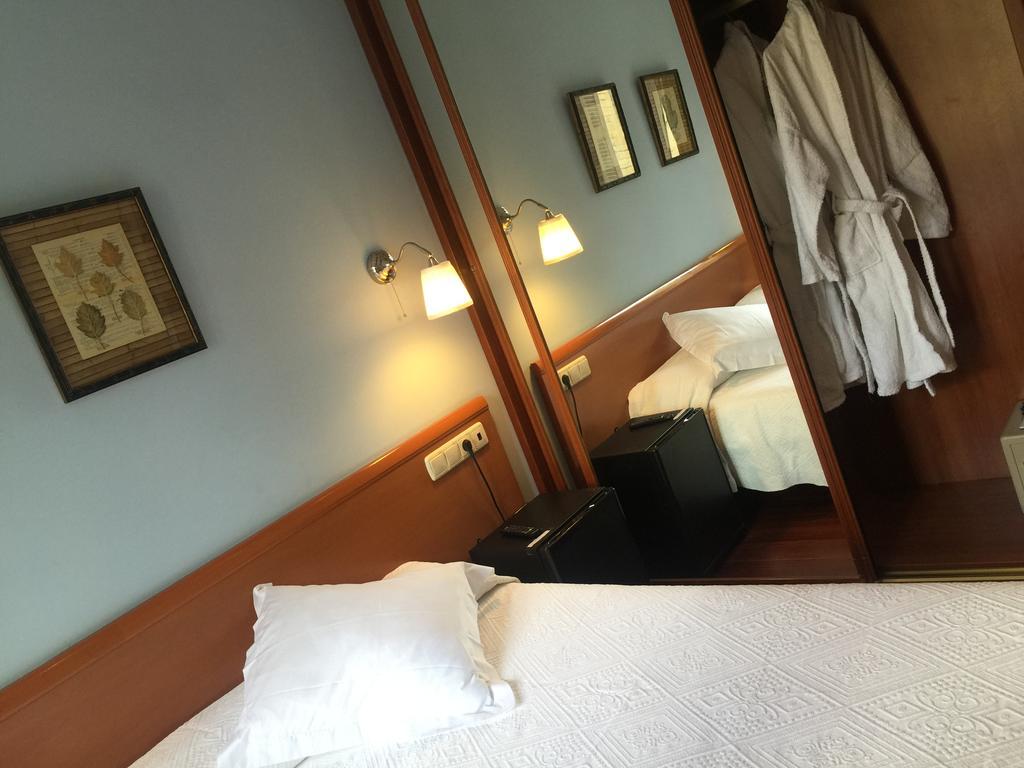Double Room Private Bathroom