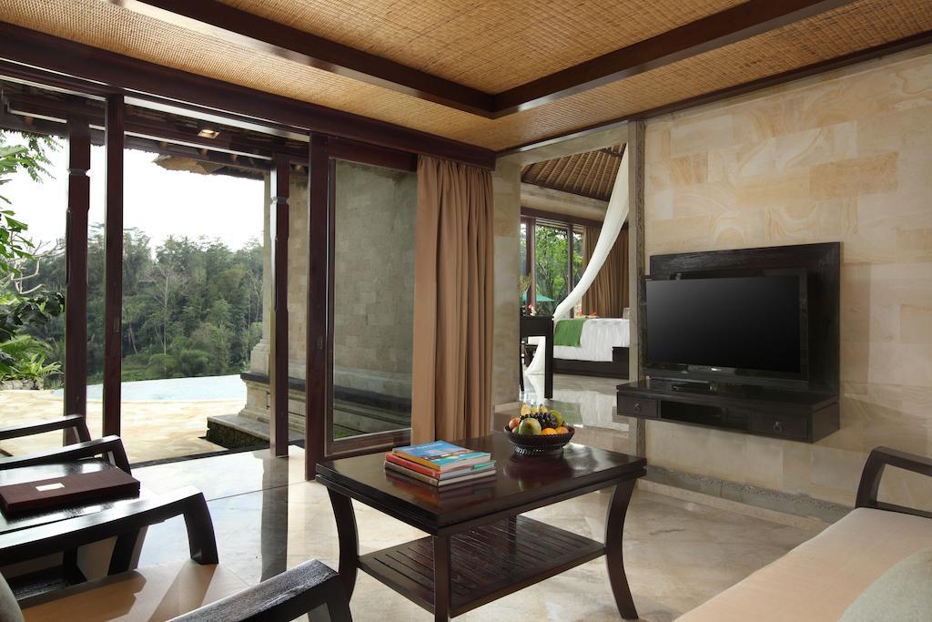 Royal Pool Villa 1 hour Massage