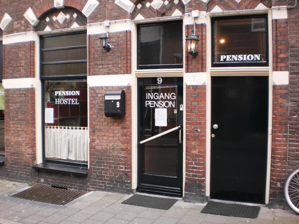 Eenpersoonskamer met Gedeelde Badkamer en Toilet