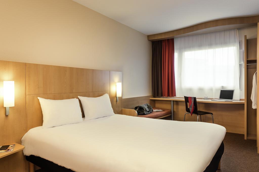 Standard Double Room,246210045:JPEG
