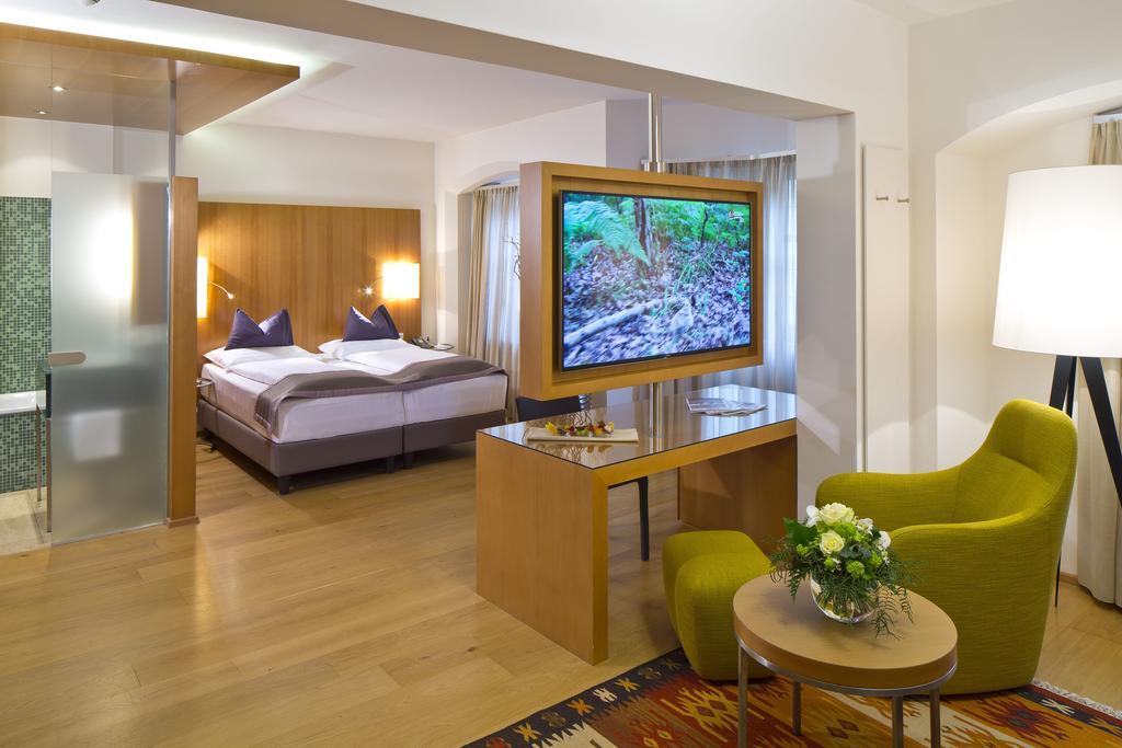 Junior Suite Maximilian Air Conditioning 2 bathrooms