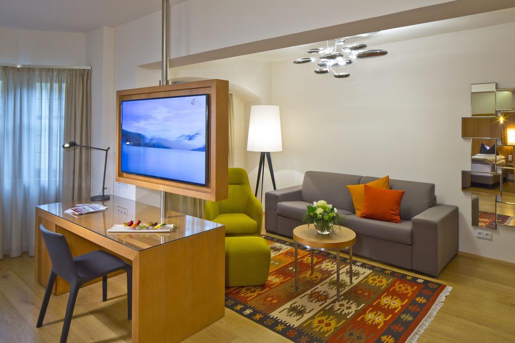 Junior Suite Maximilian Air Conditioning 2 bathrooms