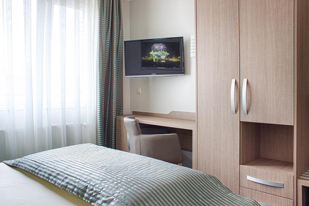 Kamer met Queensize Bed