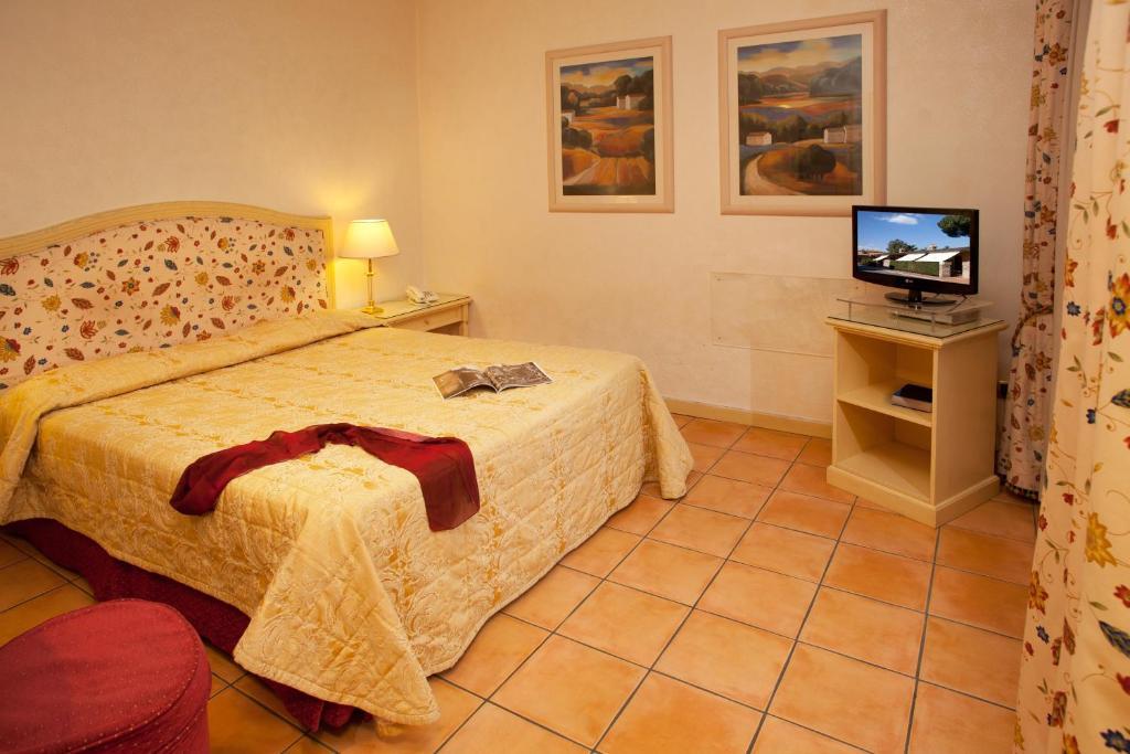 Tweepersoonskamer met 1 of 2 Bedden en Privépatio
