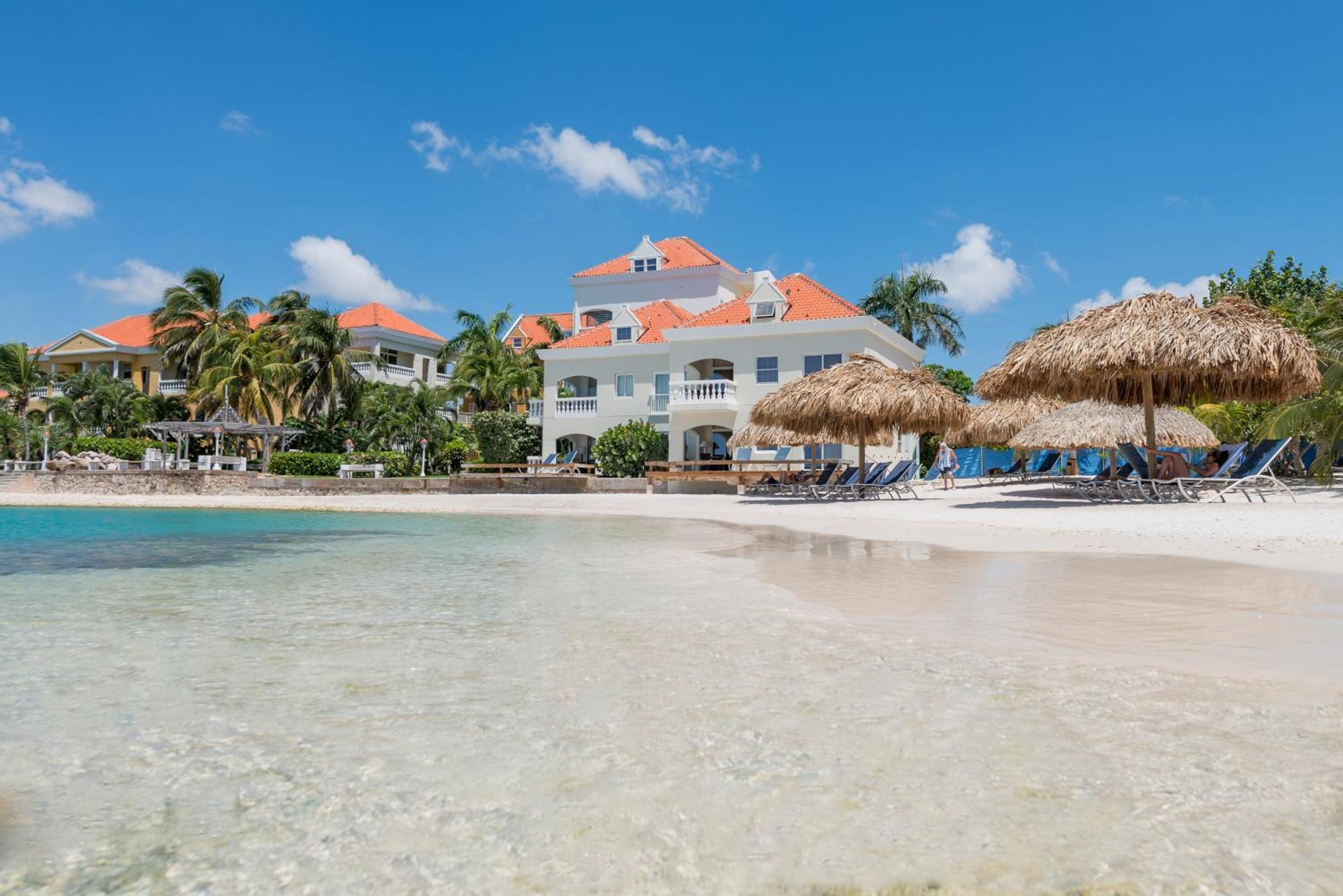 Royal Appartement met 3 Slaapkamers aan Strand