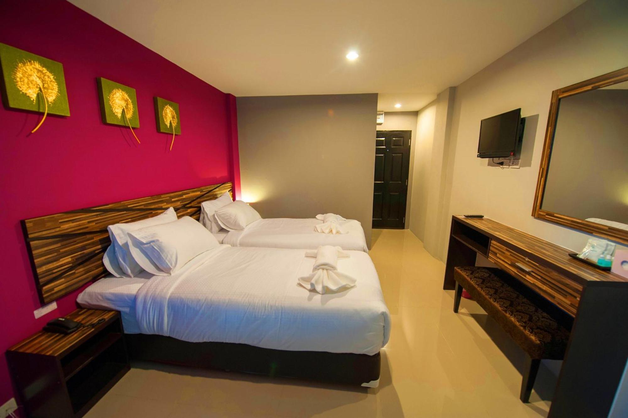 Superior Twin Room Airport Transfer