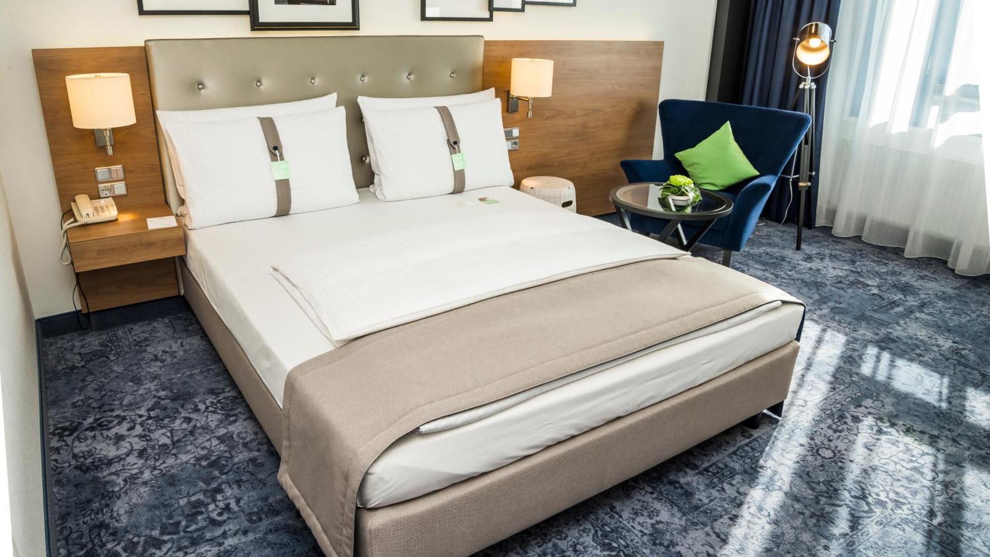 Standaard Kamer met Queensize Bed - Bovenste Verdieping