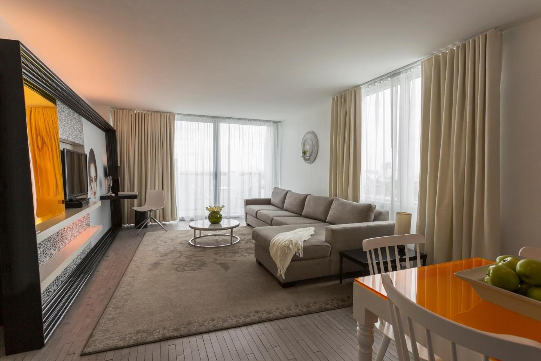 One-Bedroom Suite,302680868:JPEG