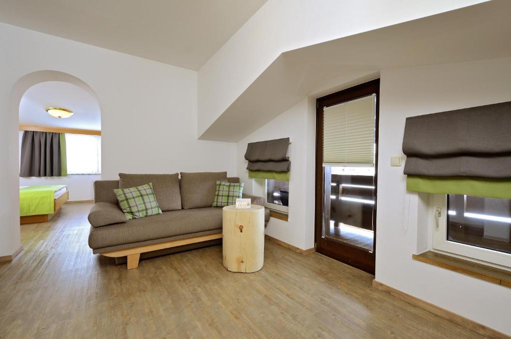 Junior Suite Mountain View