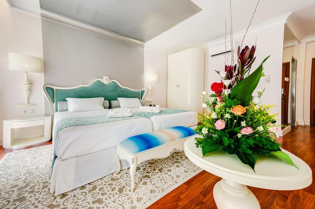 Superior Tweepersoonskamer met 2 Aparte Bedden en Uitzicht op Chiado