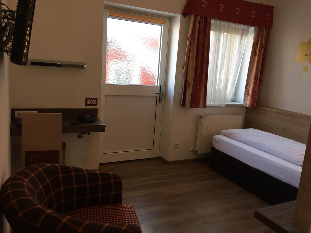 Budget Single Room