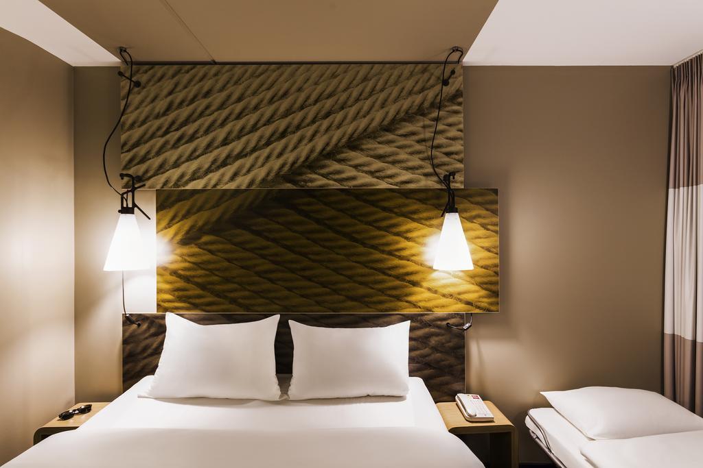 Standaard Kamer met 3 eenpersoonsbedden