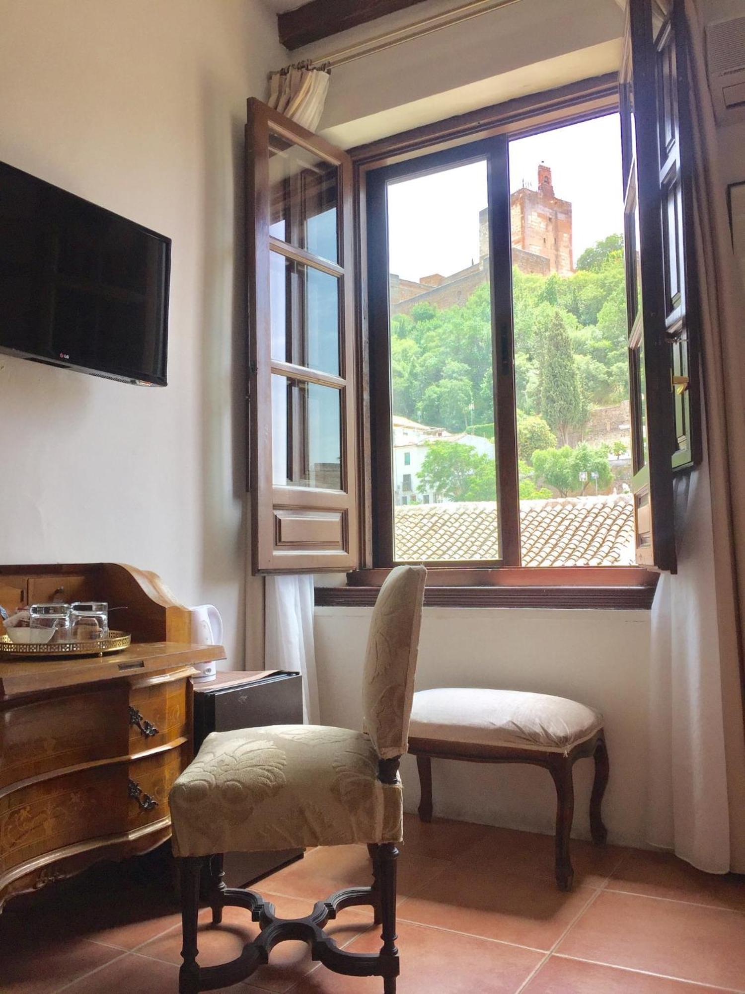 Double or Twin Room Alhambra Views