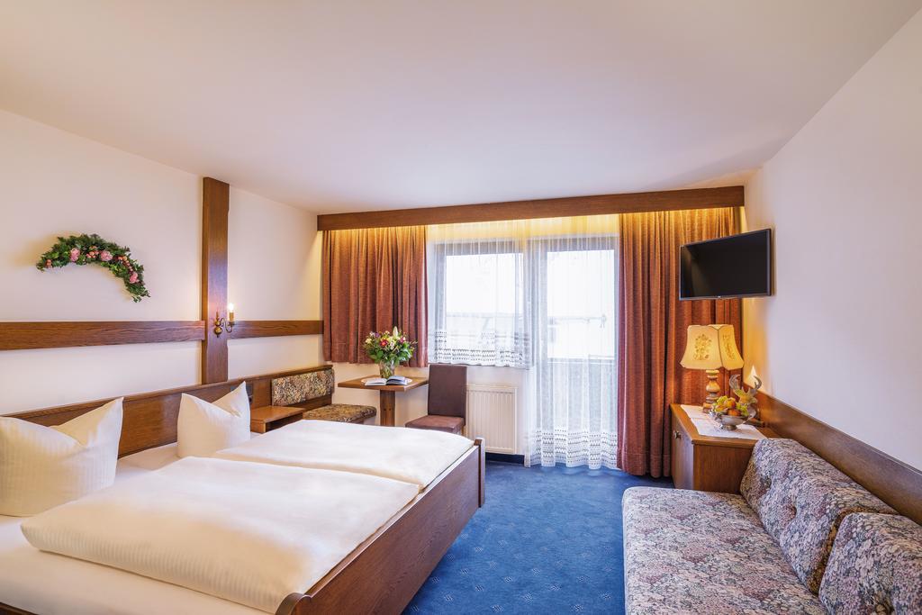 Triple Room Balcony