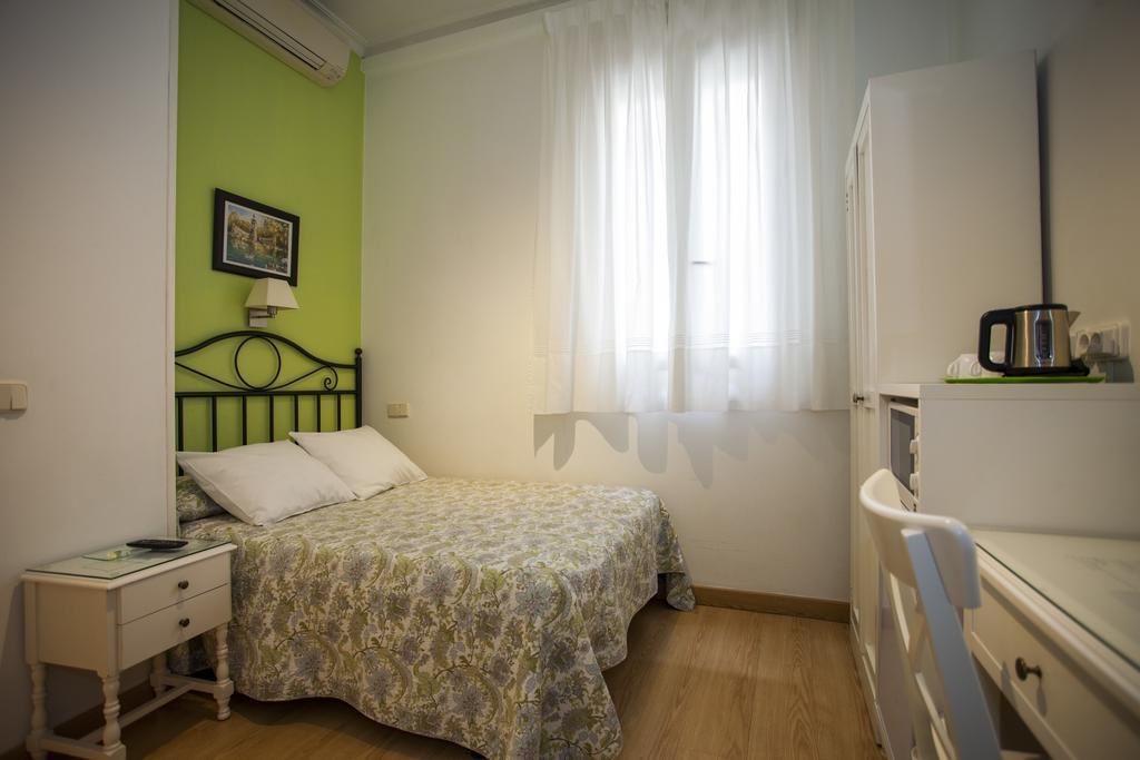 Single Room Shared Toilet