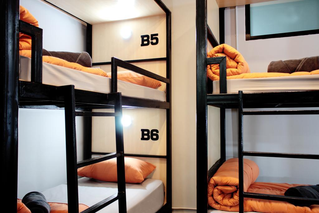 Bed 6-Bed Mixed Dormitory Room