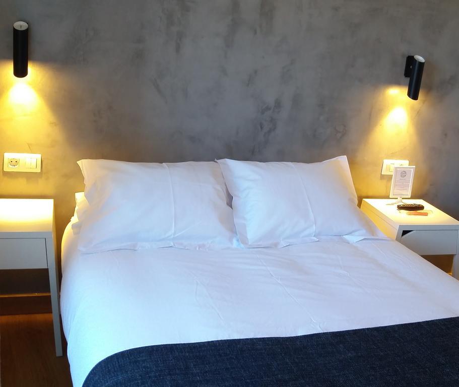 Twin Room Private Bathroom