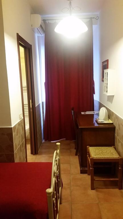 Eenpersoonskamer met Badkamer