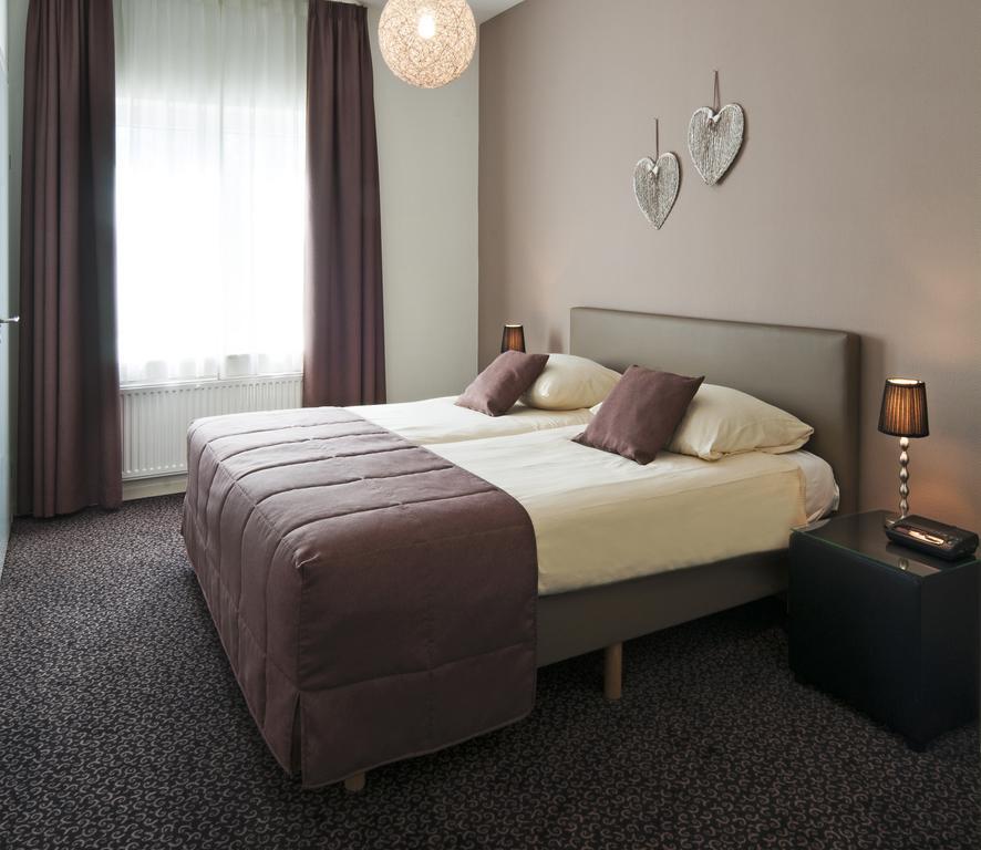 Grote Kamer met 2 Bedden