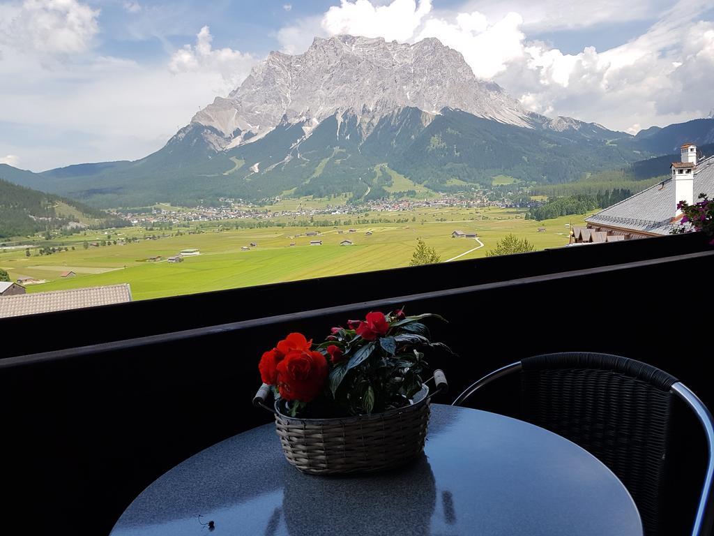 Single Room Mountain View