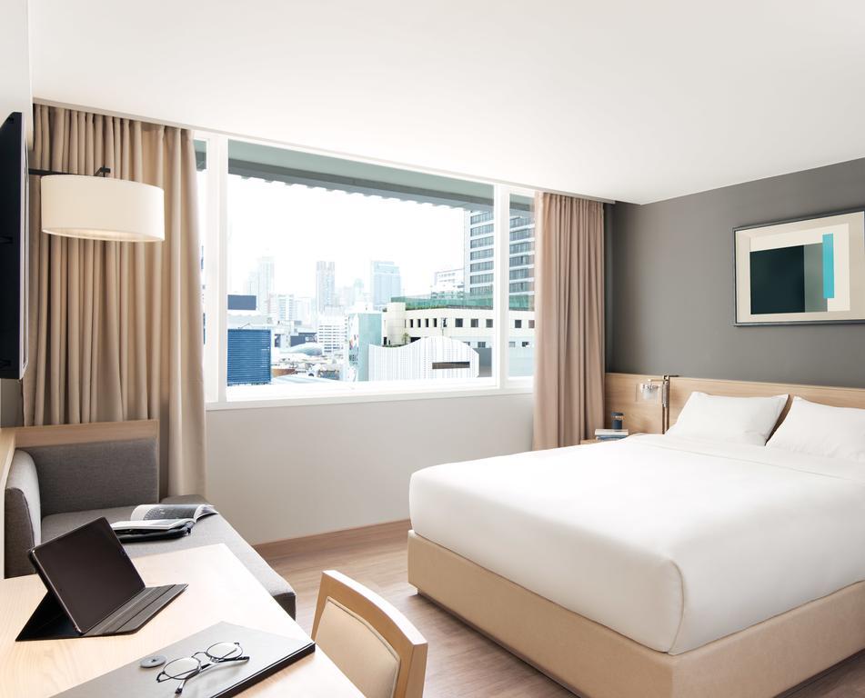 Deluxe King Room Weekly