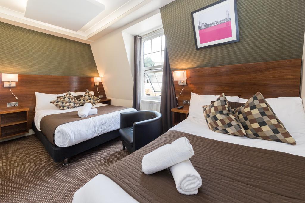 Vierpersoonskamer met Eigen Badkamer